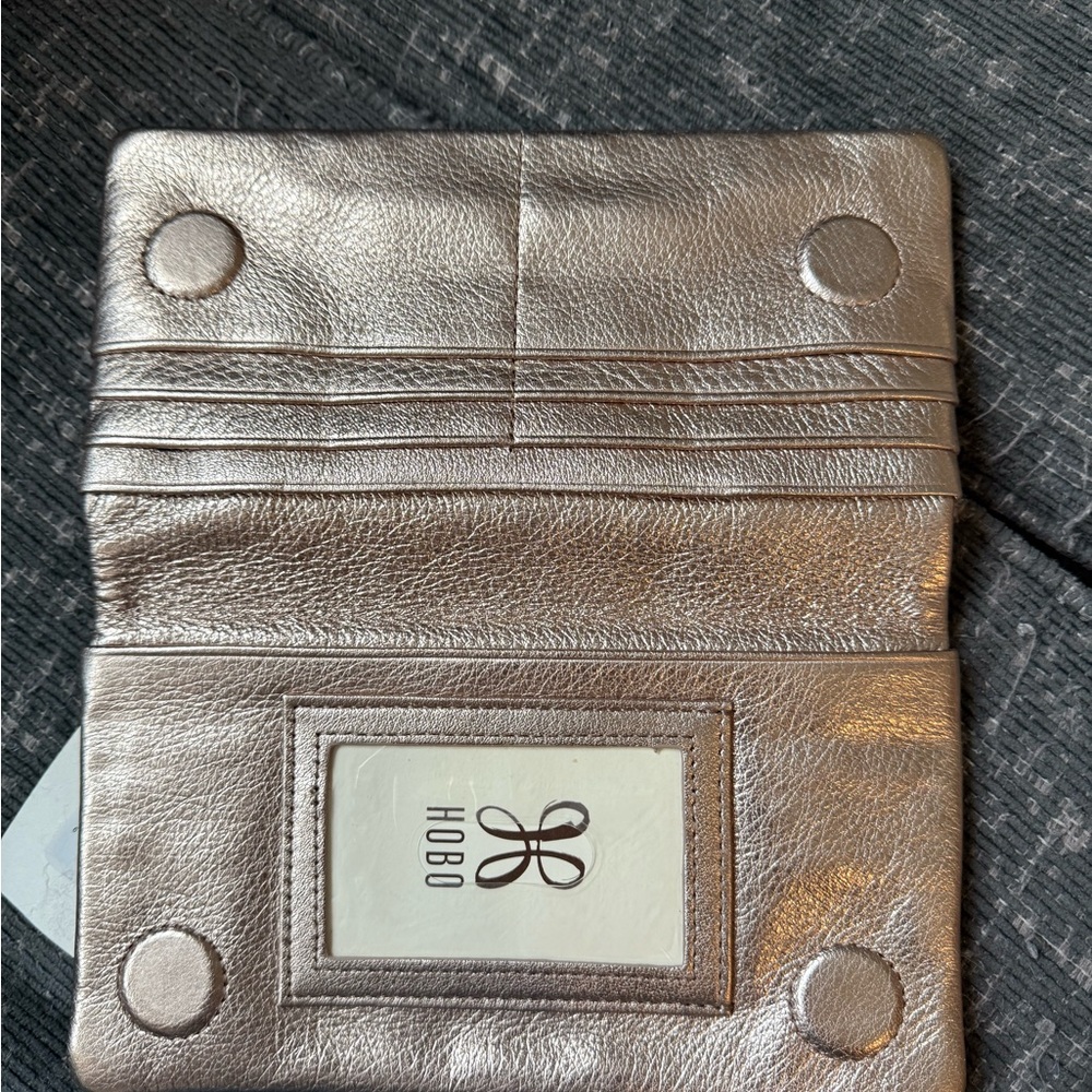Metallic gold hobo wallet - Picture 3 of 4